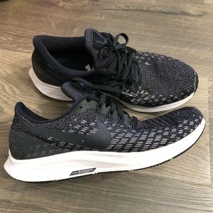 Nike Zoom shoes men’s size 7